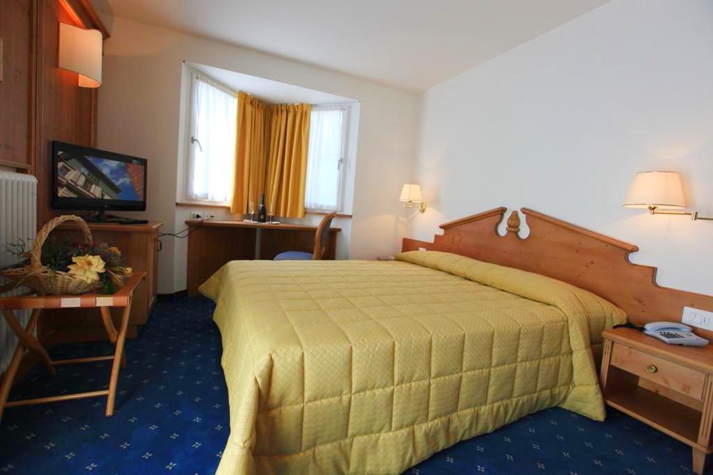 Hotel Fanes Suite & Spa Моена Екстер'єр фото