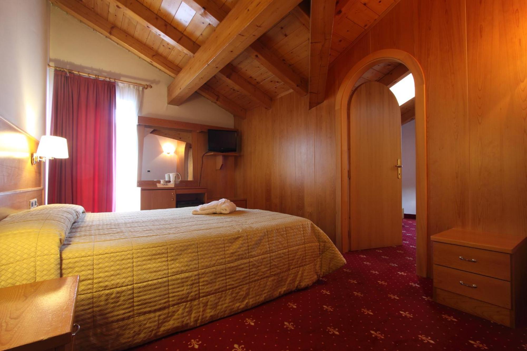 Hotel Fanes Suite & Spa Моена Екстер'єр фото